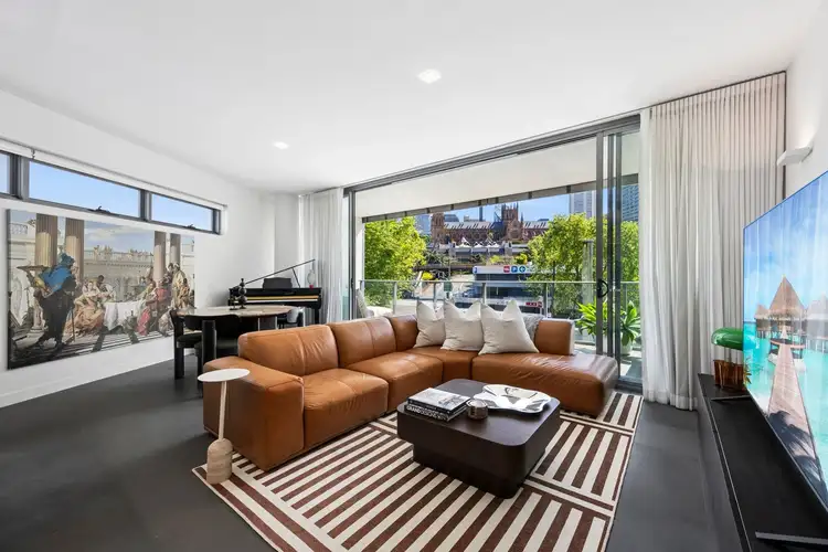 65/68 Sir John Young Crescent