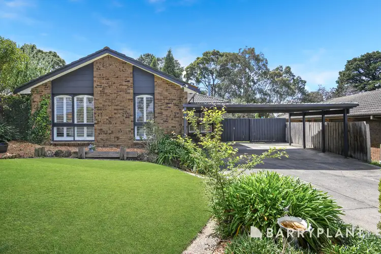 26 Helsal Drive, Wantirna South VIC 3152