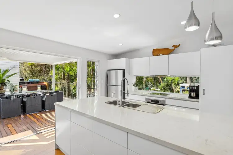 2/157 The Round Dr Drive, Avoca Beach NSW 2251