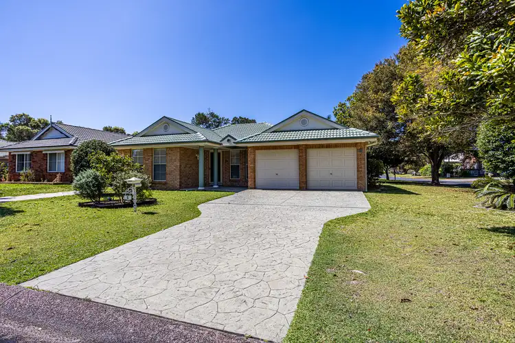 5 Genoa Grove, Tea Gardens NSW 2324