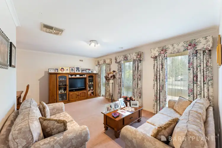 Sixth view of Homely house listing, 10 Newark Court, Albanvale VIC 3021