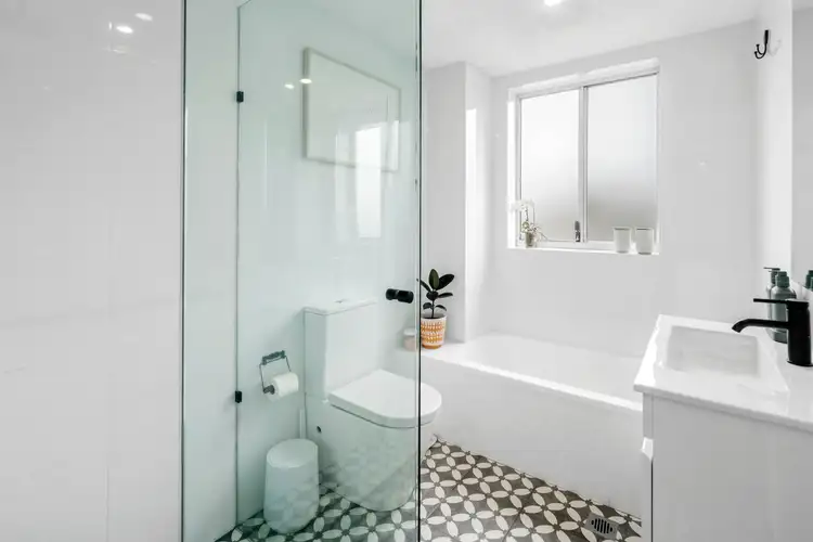 Fourth view of Homely apartment listing, 2/70 Harbord Road, Freshwater NSW 2096