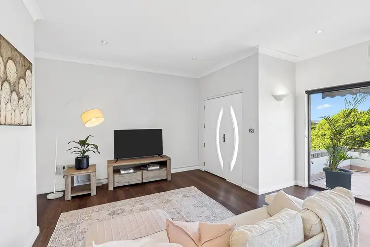 4/1 Joseph Lloyd Close, Gosford NSW 2250