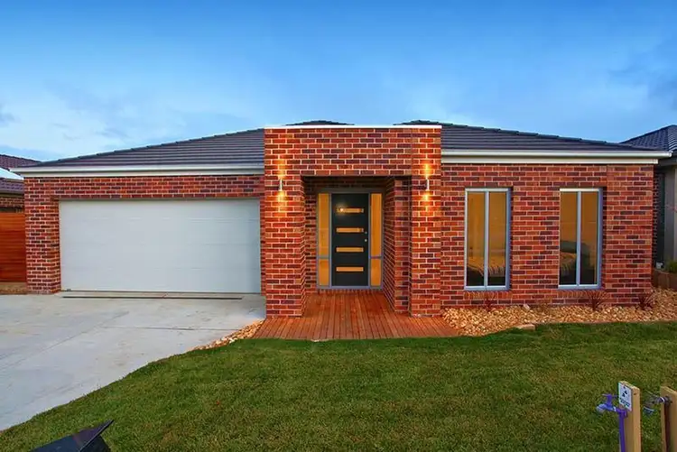 21 Sagan Drive, Cranbourne North VIC 3977