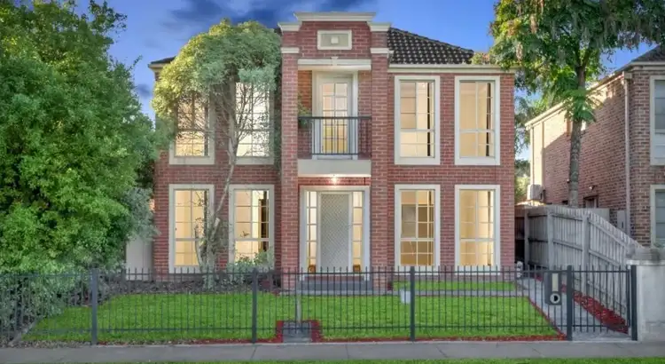 137 The Lakes Boulevard, South Morang VIC 3752