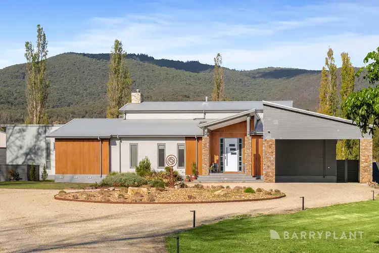 49 Badger Avenue, Badger Creek VIC 3777