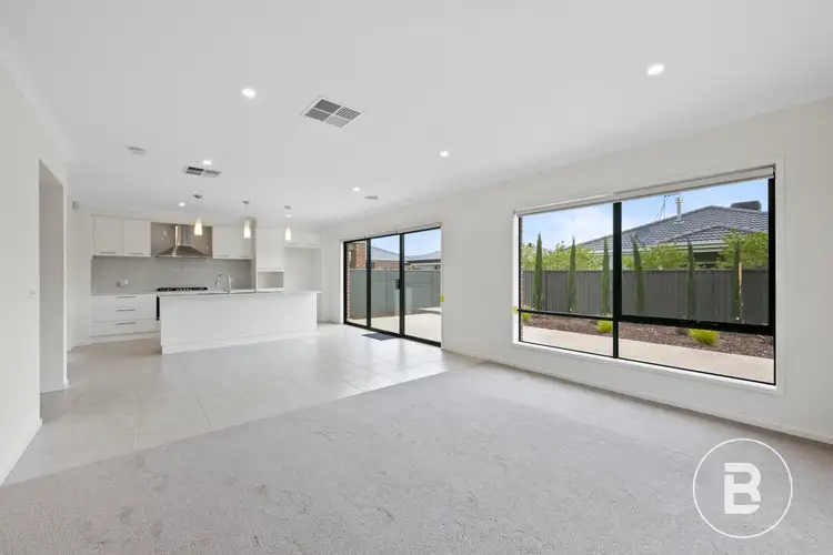 Fourth view of Homely house listing, 5 Zircon Street, Alfredton VIC 3350