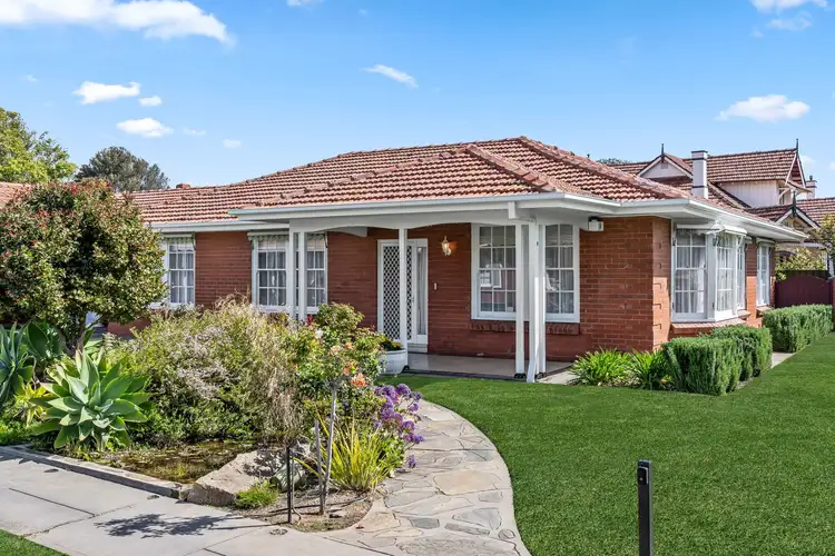 4/20 Maturin Rd, Glenelg SA 5045