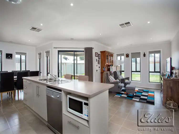 Third view of Homely house listing, 6 Arinya Close, Ascot VIC 3551