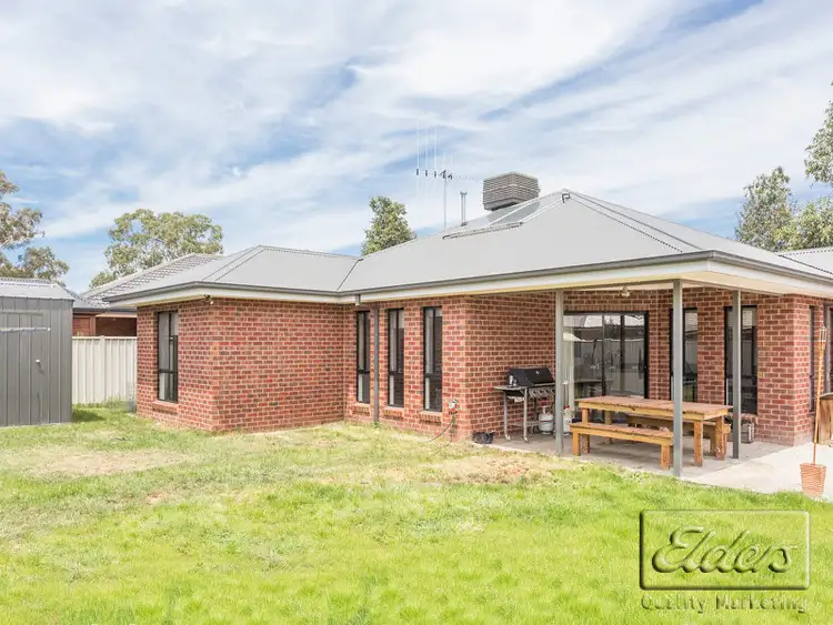 Fifth view of Homely house listing, 6 Arinya Close, Ascot VIC 3551