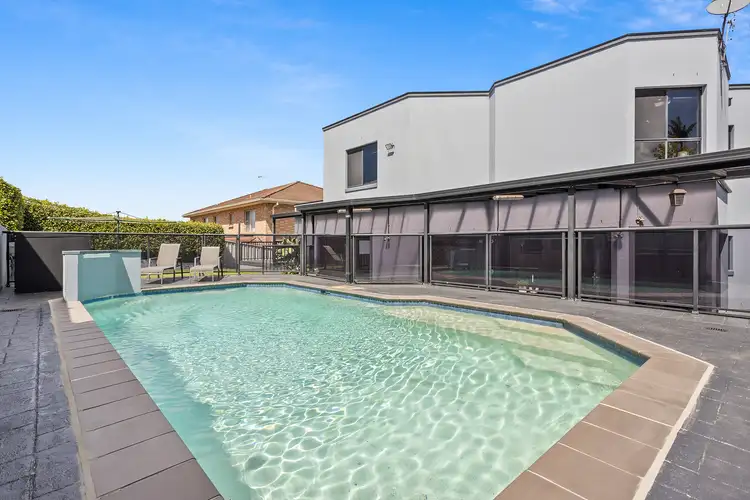 92 Booreea Boulevarde