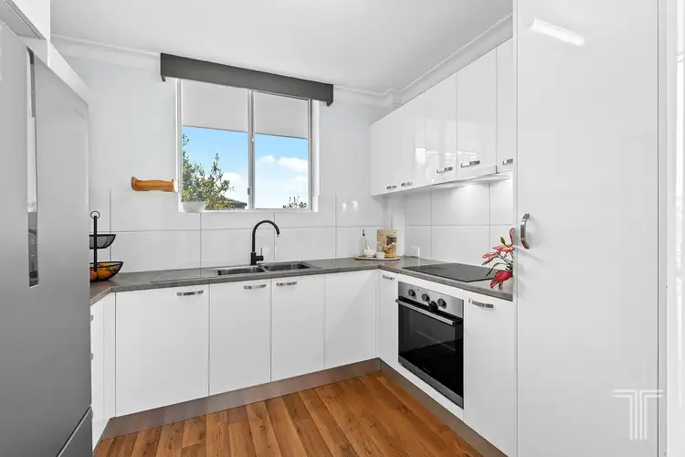 Fifth view of Homely unit listing, 4/99 Earl Street, Greenslopes QLD 4120
