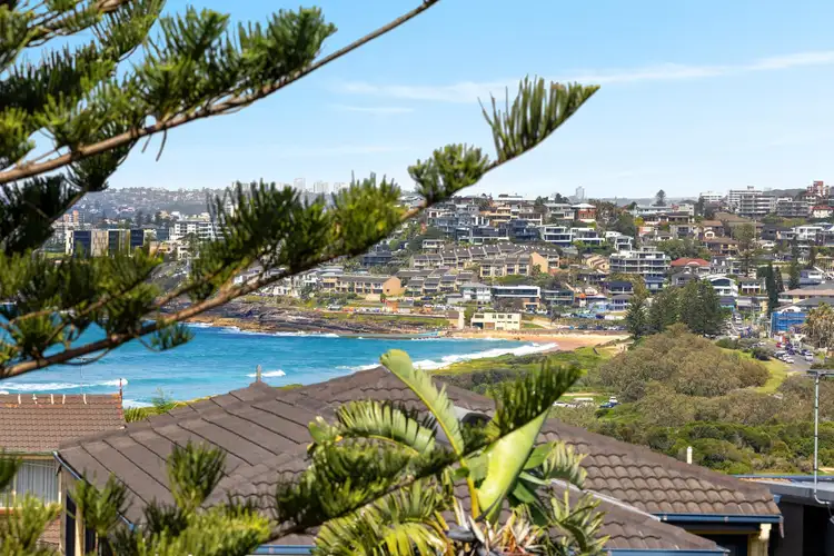 25 Headland Road, North Curl Curl NSW 2099