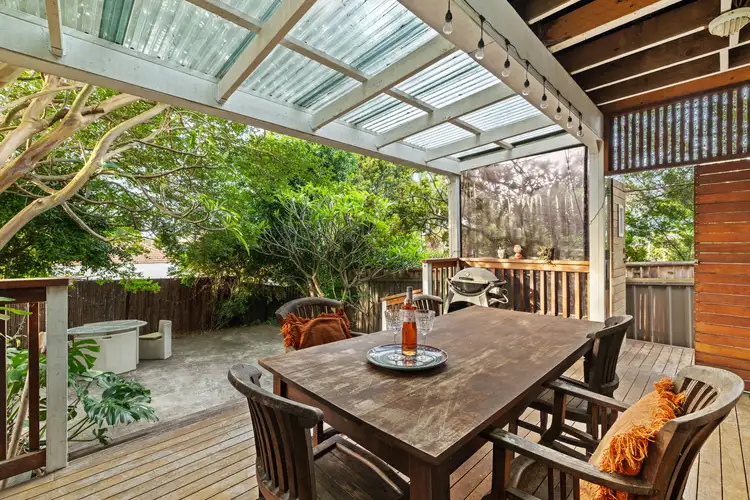 8 Henry Street, Carlton NSW 2218