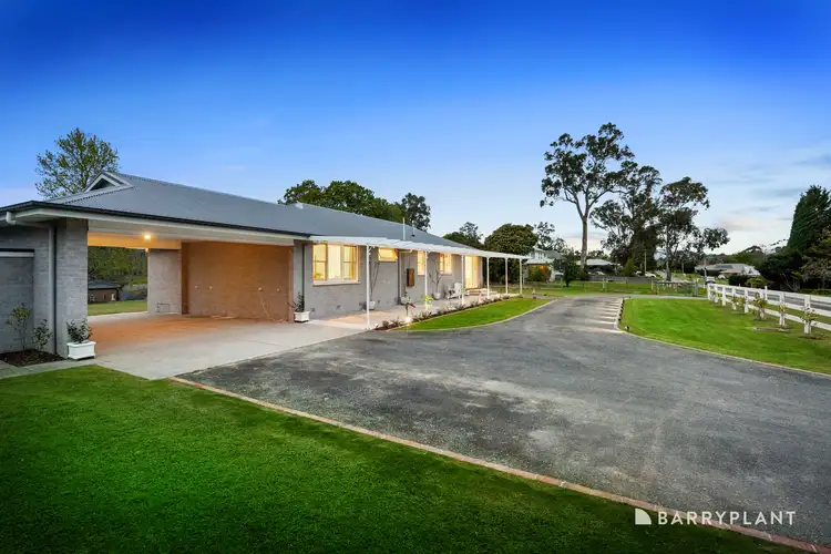 32 Barrowby Avenue, Woori Yallock VIC 3139