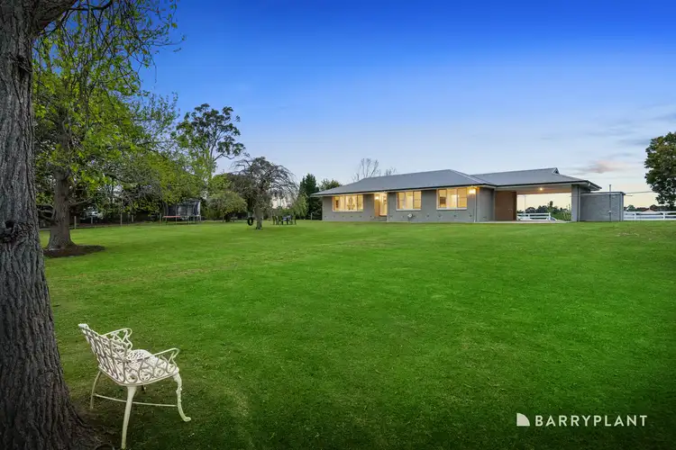 32 Barrowby Avenue, Woori Yallock VIC 3139