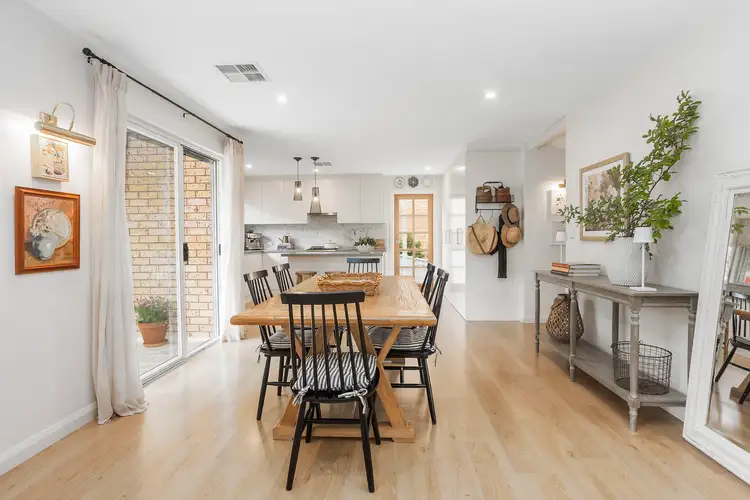 6 Sedgeman Avenue, Menai NSW 2234