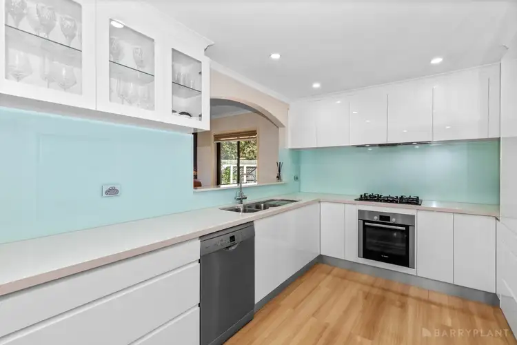 Fourth view of Homely house listing, 2 Baileyana Drive, Endeavour Hills VIC 3802