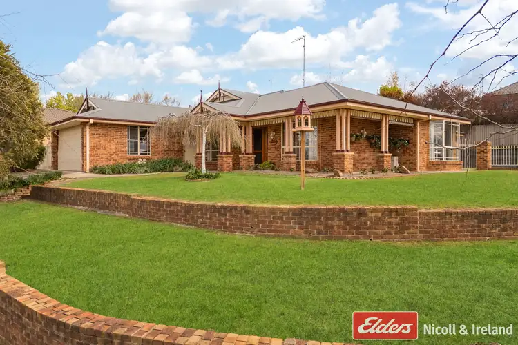 1 Cherrywood Crescent, Llanarth NSW 2795