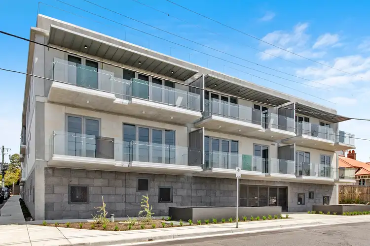 8/17 Halstead Place, Geelong West VIC 3218