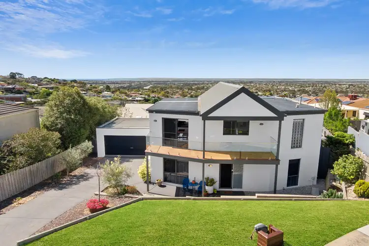 5 Bayview Court, Highton VIC 3216