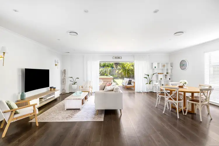 85 Griffin Road, North Curl Curl NSW 2099