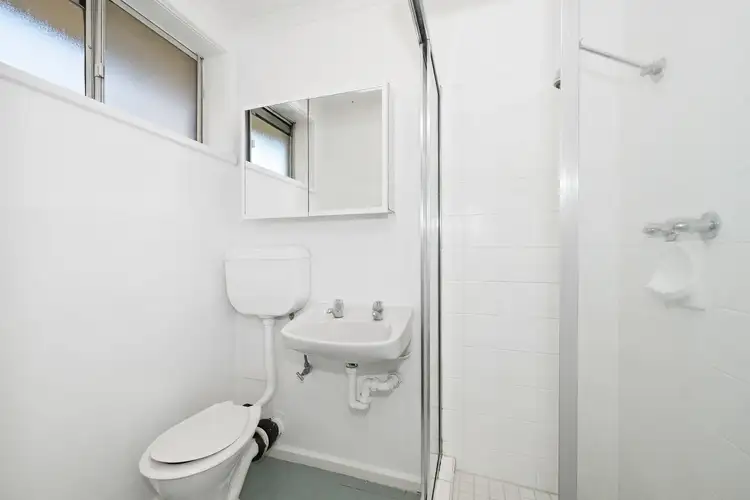 Fourth view of Homely apartment listing, 4/8 Maryville Street, Ripponlea VIC 3185
