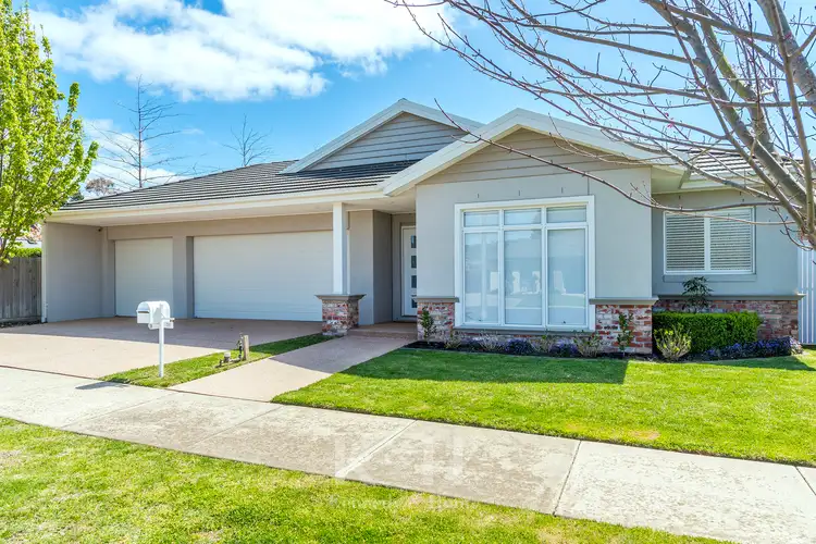 28 Vancleve Crescent, Gisborne VIC 3437