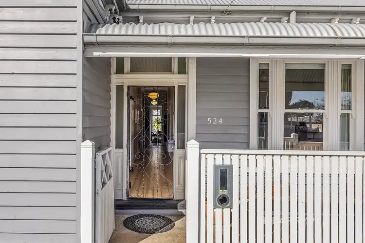 524 Peel Street North