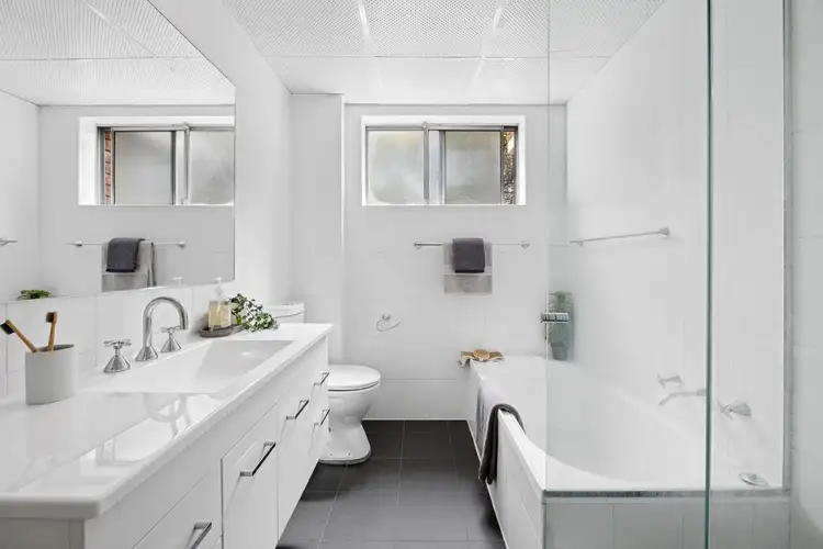 Fifth view of Homely apartment listing, 4/6 Jersey Road, Artarmon NSW 2064