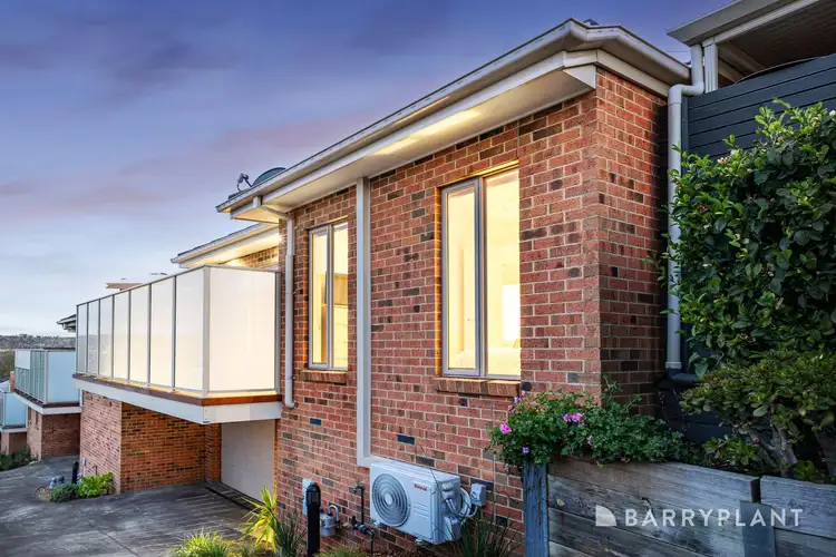 2/49 Albert Hill Road, Lilydale VIC 3140