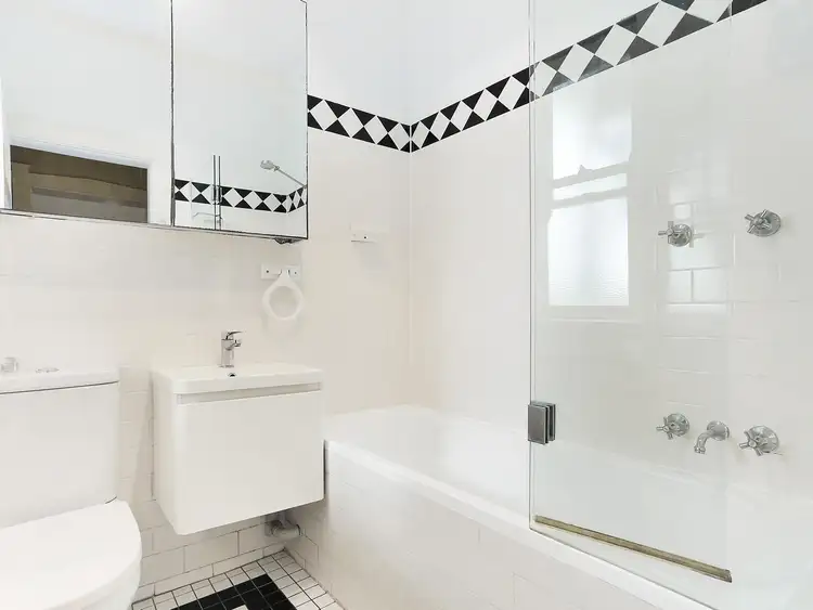 Fourth view of Homely apartment listing, 2/13 Leichhardt Street, Bronte NSW 2024