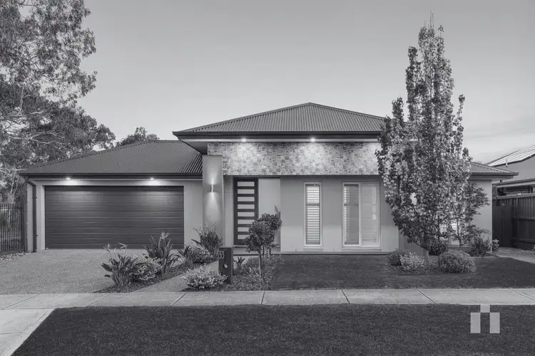 33 Laurence Street, Doreen VIC 3754