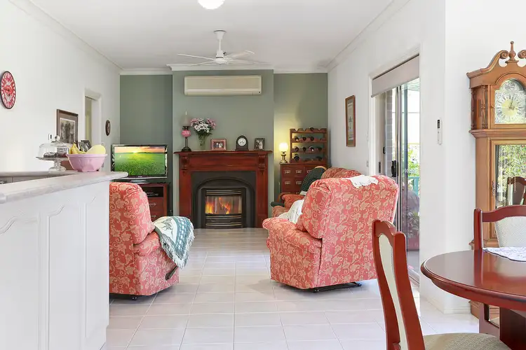 Fifth view of Homely house listing, 8 Gold Hill Court, Kangaroo Flat VIC 3555