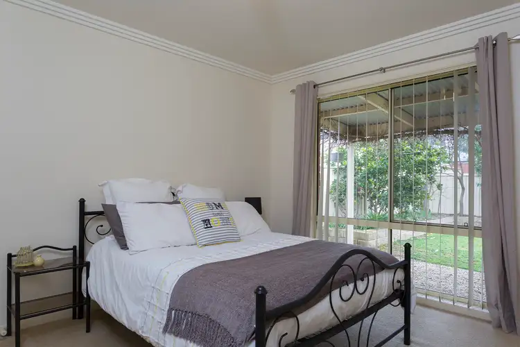 Fourth view of Homely house listing, 2 Parklane Court, Kangaroo Flat VIC 3555