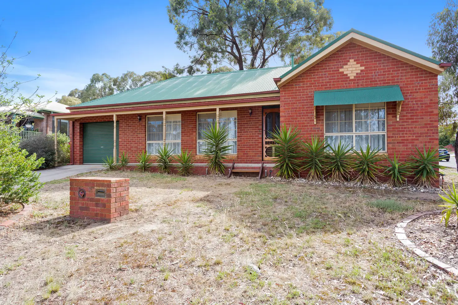 Main view of Homely unit listing, 1/18 Timbarra Drive, Golden Square VIC 3555