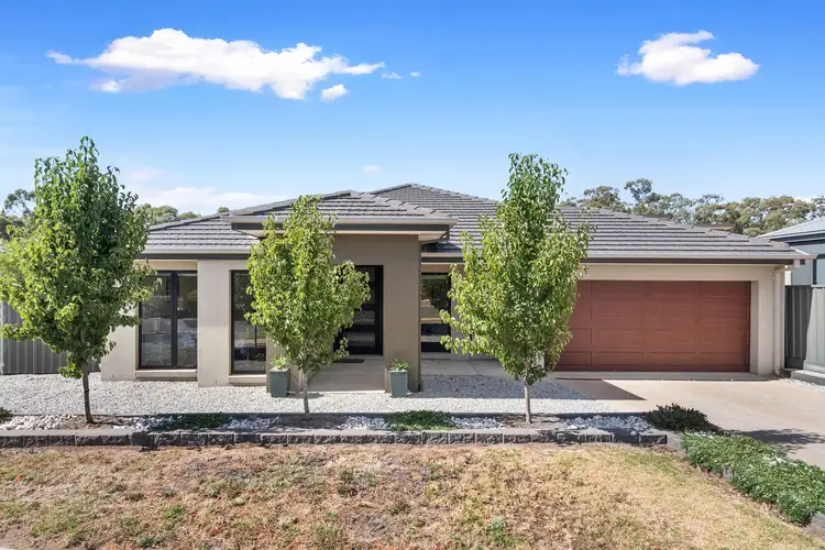 11 Kingston Drive, Eaglehawk VIC 3556