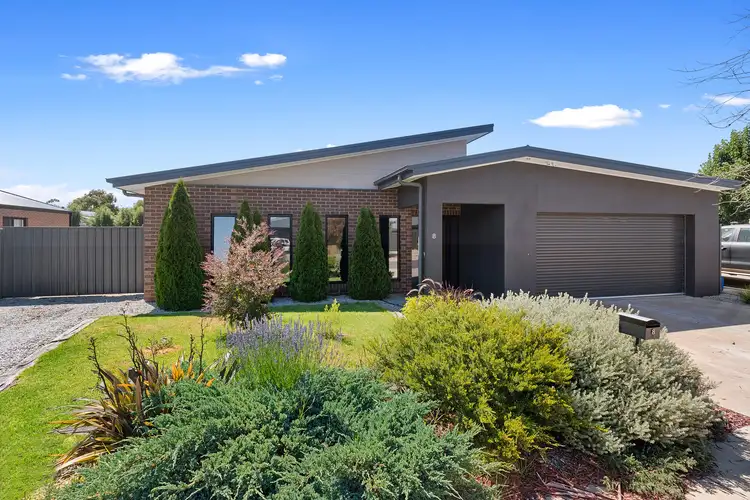 8 Erindale Way, Marong VIC 3515