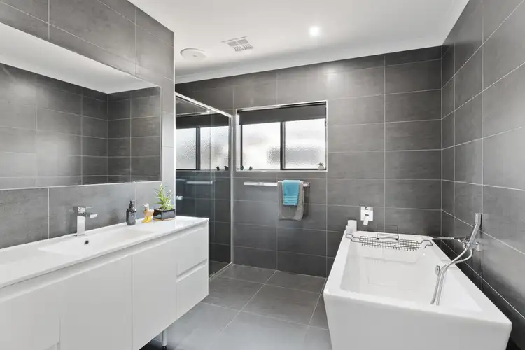 Fifth view of Homely house listing, 8 Erindale Way, Marong VIC 3515