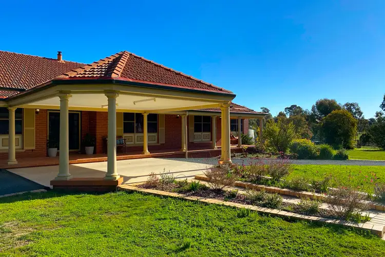 Second view of Homely house listing, 7 Kalinda Drive, Junortoun VIC 3551