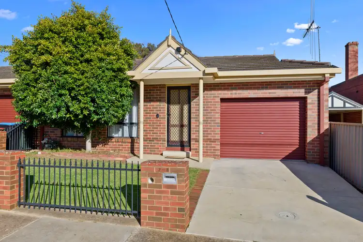 Main view of Homely unit listing, 2/8 Ligar Street, Kennington VIC 3550
