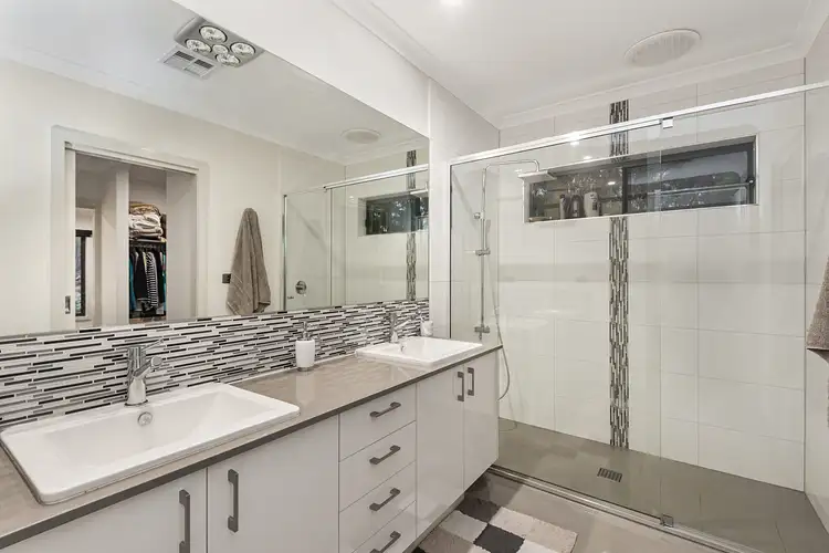 Sixth view of Homely house listing, 1 Cockateal Close, Junortoun VIC 3551