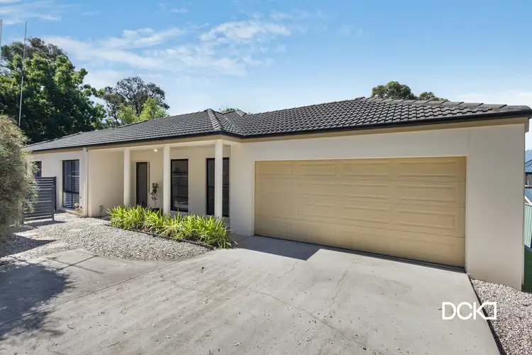 2/2 Greenwood Drive, Kennington VIC 3550