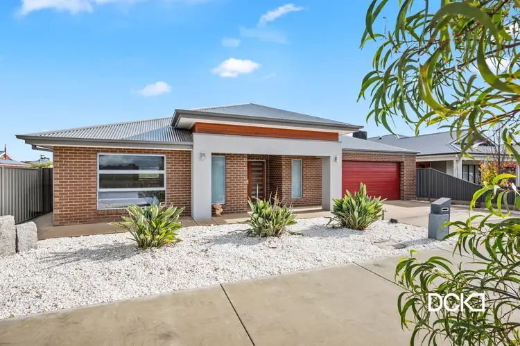 18 Hills Road, Marong VIC 3515