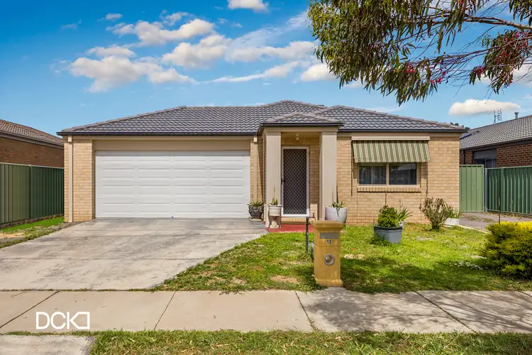 12 Triplett Avenue, Ascot VIC 3551