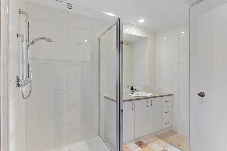 Fifth view of Homely unit listing, 2/21A Nish Street, Flora Hill VIC 3550