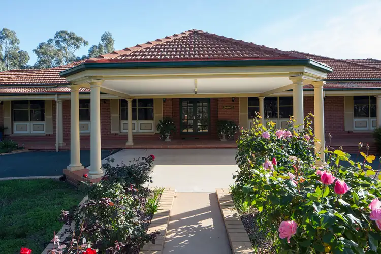 Second view of Homely house listing, 7 Kalinda Drive, Junortoun VIC 3551