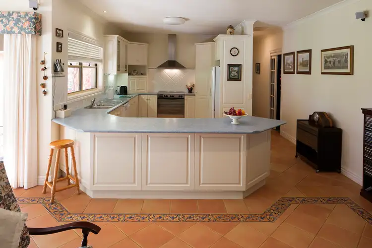 Fifth view of Homely house listing, 7 Kalinda Drive, Junortoun VIC 3551
