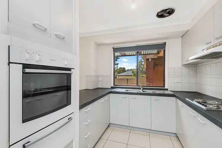 Seventh view of Homely house listing, 8 Graham Close, Flora Hill VIC 3550