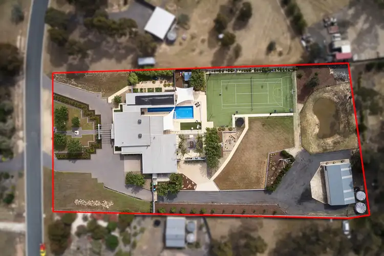 Second view of Homely house listing, 3 Leslie Place, Junortoun VIC 3551